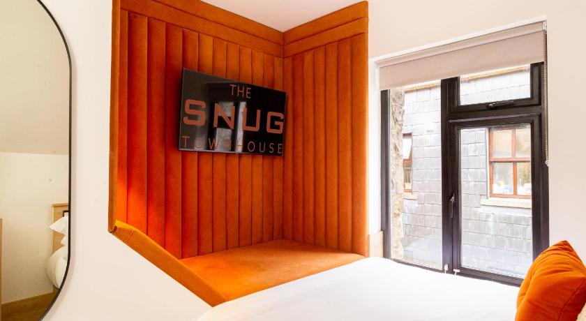 The Snug Townhouse photo