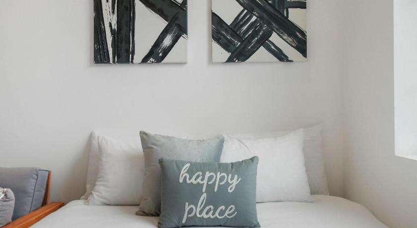 Uptown Studio Modish Apartment - Wilson 417 photo