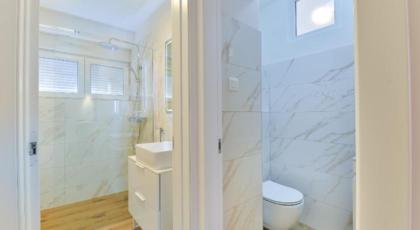 Zara Lumina Apartment photo