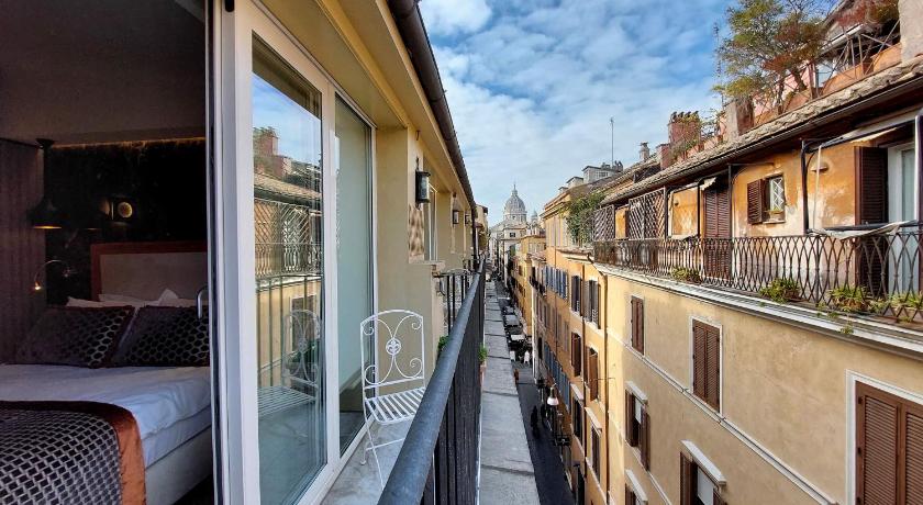 ローマ HELMIRAGE PIAZZA DI SPAGNA SUITE 4つ星 ホテル 外観