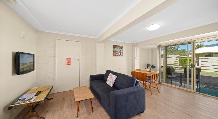 Sundial Holiday Units photo