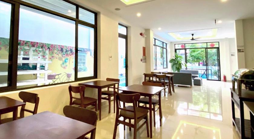 Grand Holiday Villa - image 6