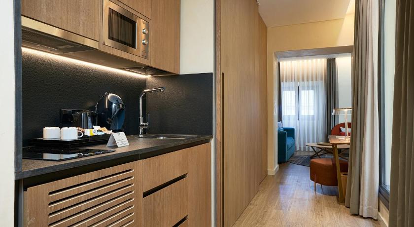 Suites Murillo Plaza Sta. Cruz photo