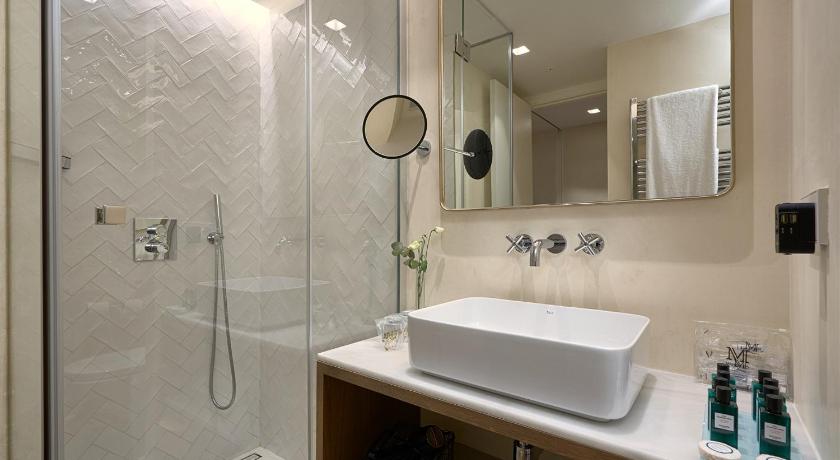 Suites Murillo Plaza Sta. Cruz photo