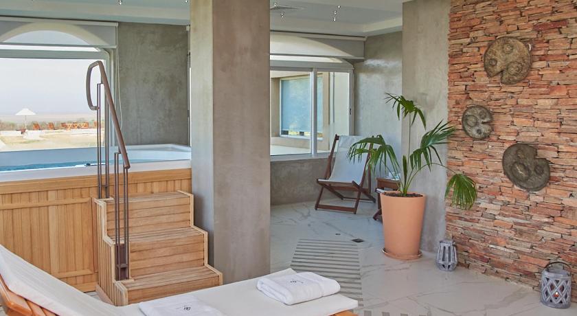 HOTEL TERMAS VICTORIA Wellness Spa photo