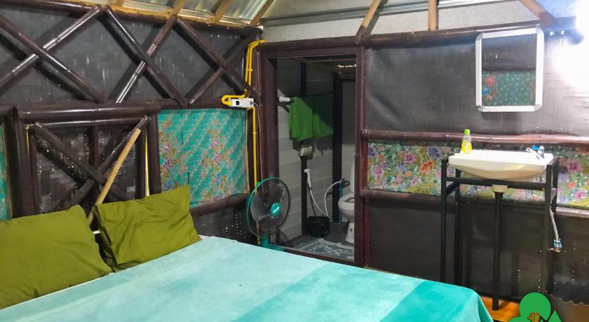 Image of Bungalow with Garden View 14