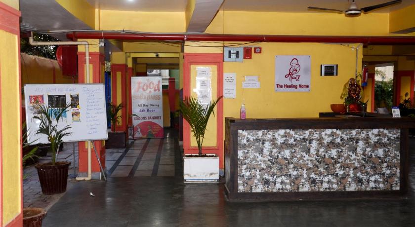 Matri Hotel & Banquets photo