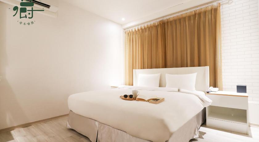 Image of Deluxe Quadruple Room with Bathtub 0