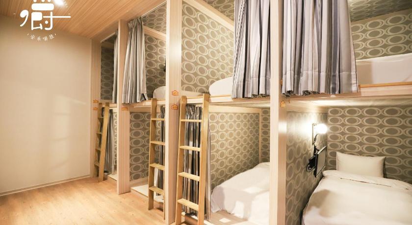 Image of Male Dormitory Room 0