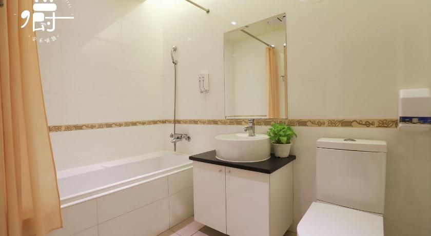 Image of Standard Quadruple Room 2