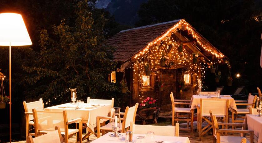 库尔马约尔 Auberge De La Maison 4星级 酒店 泳池