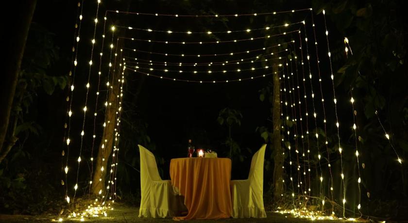 Whispering woods by Aura hospitality photo