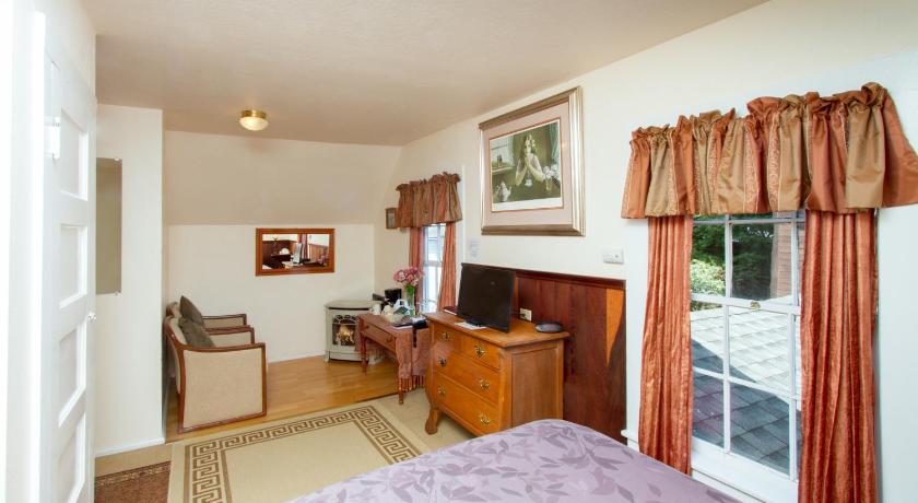 Sweetwater Inn and Spa photo