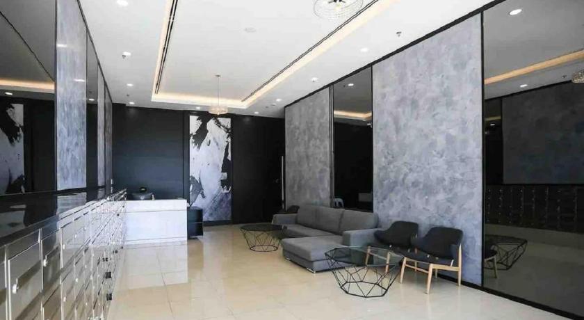 Tropicana 218 Macalister Netflix Seaview photo