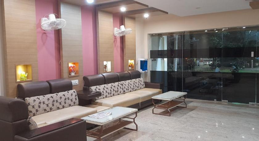 Sai Velan Residency photo