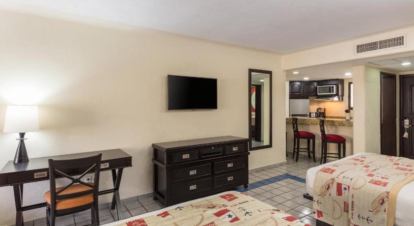 Image of Nautical - Two Bedroom Suite 6