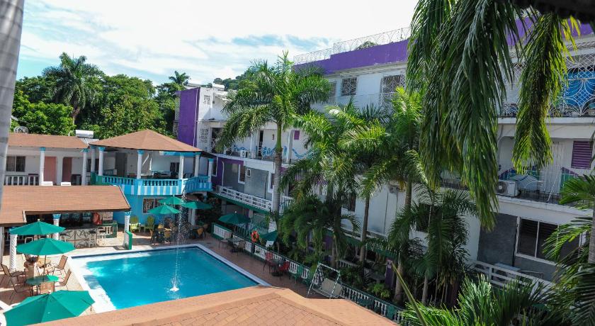 Glorianna Hotel photo
