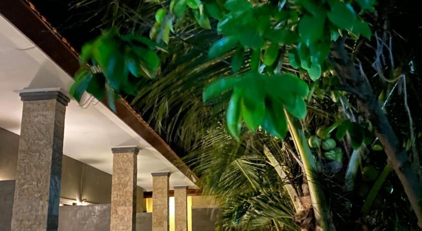Cave Beach Bungalow - image 38