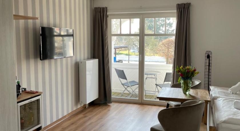 Image of Deluxe Double Room with Balcony 6