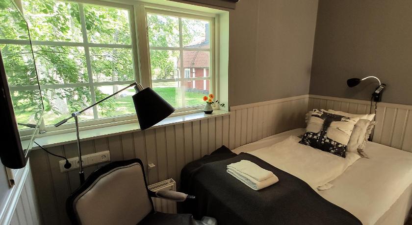 Image of Standard Single Room 0