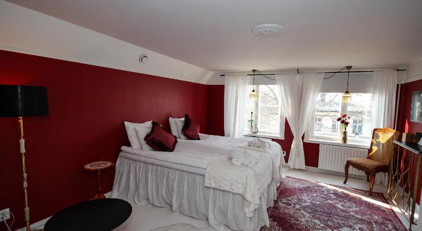 Image of Deluxe Suite 3