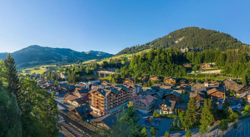 Bernerhof Swiss Quality Hotel Gstaad photo
