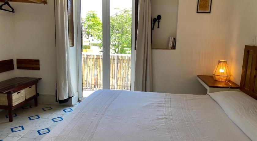 Image of King Room with Park View 17