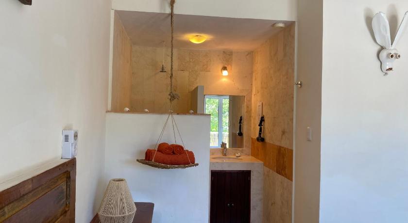 Image of King Room with Park View 16