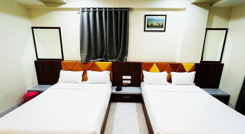 Suyash Palace & Lodging photo