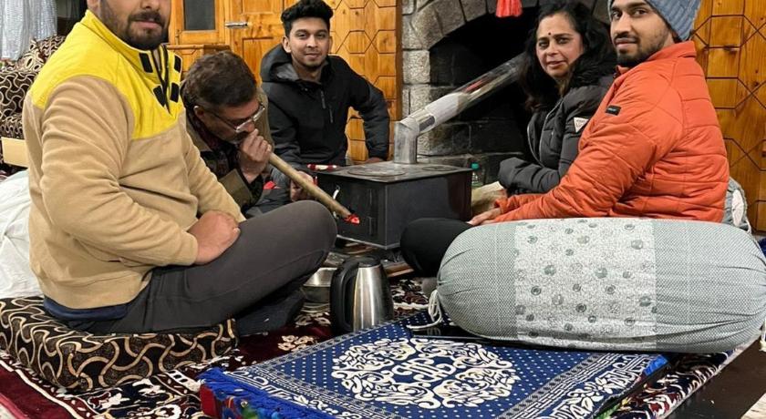 Aromataruvilla/ cottage manali - image 21