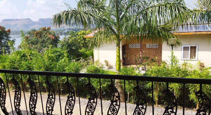 Savana Lake Resort photo