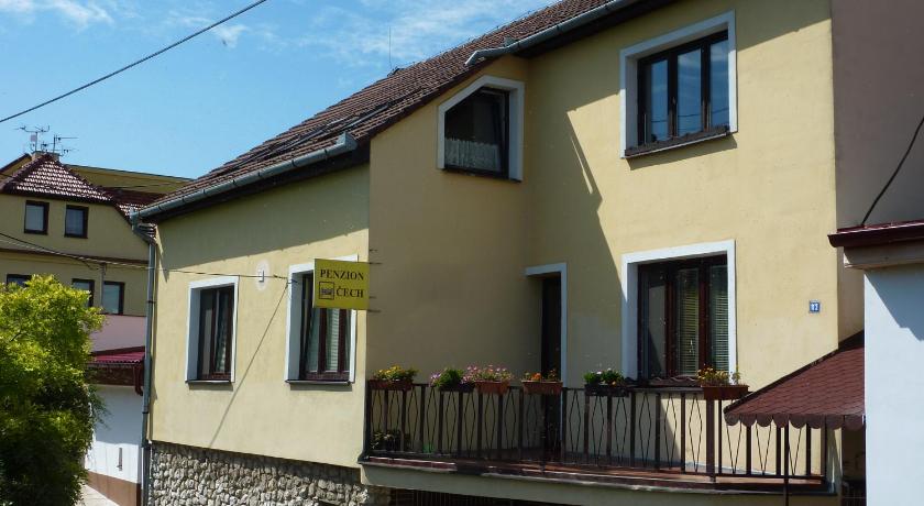 Penzion Cech — Hotel in Valtice