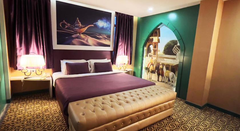 Image of Theme Room 6