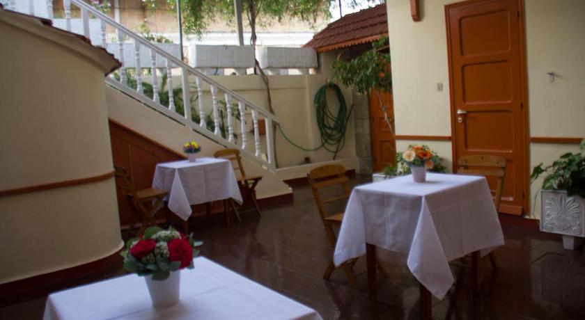 Medieval Rose Hotel photo