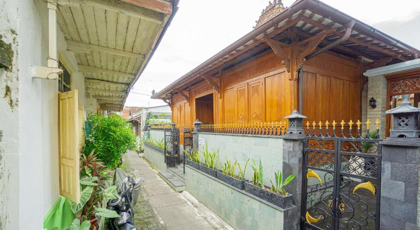 Villa Joglo Kawung by Bukit Vista — Hotel in Yogyakarta