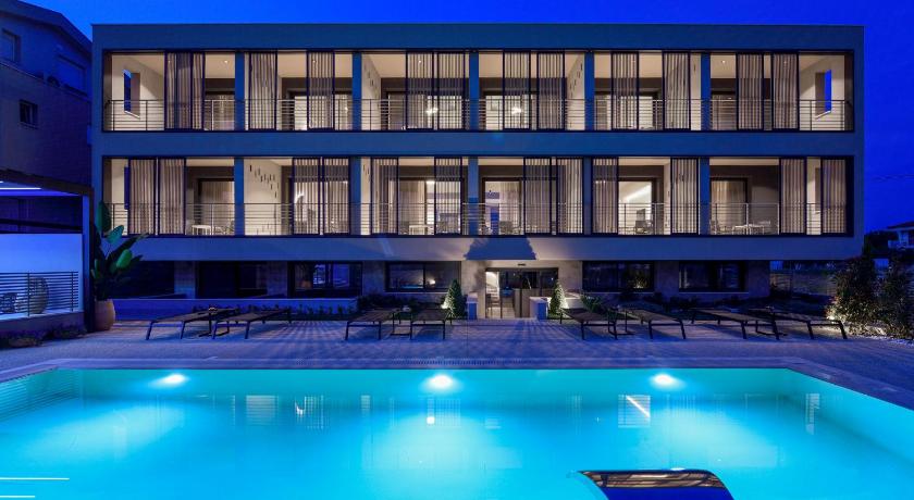 ANASSA Nikiti Living