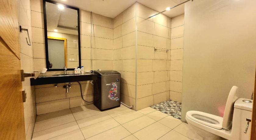 Executive Apartments In Bahria Heights photo