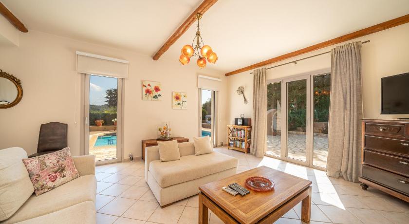 Image of Three-Bedroom House 9