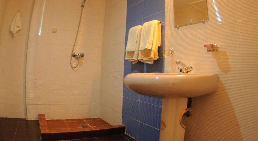 Free Zone Hotel photo