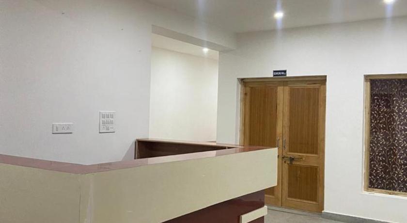 Nima's Villa - image 8