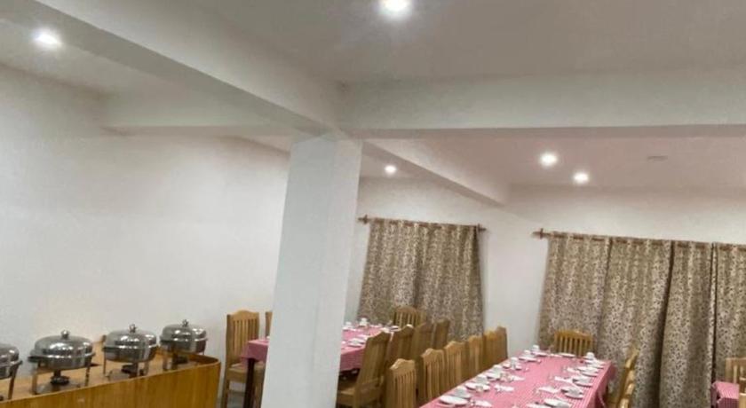 Nima's Villa - image 7