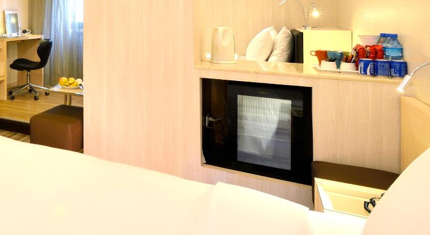 Image of Deluxe Family Room 1