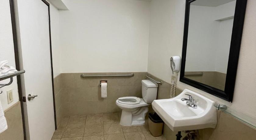 Chino Motel photo