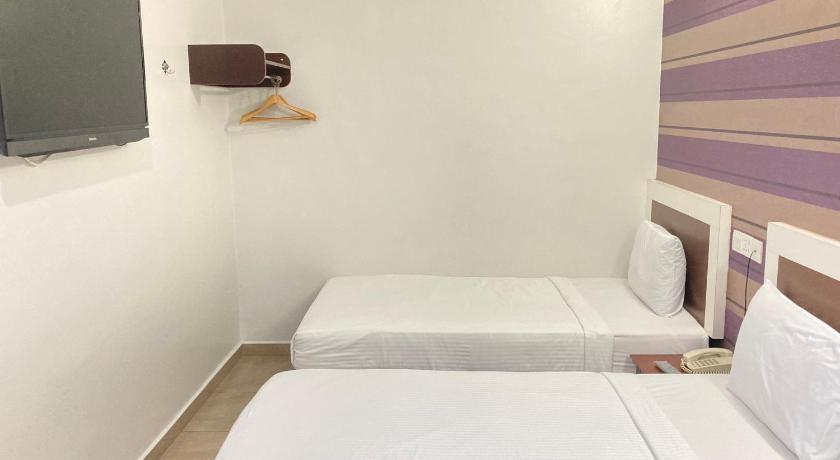 CK Hotel - image 33