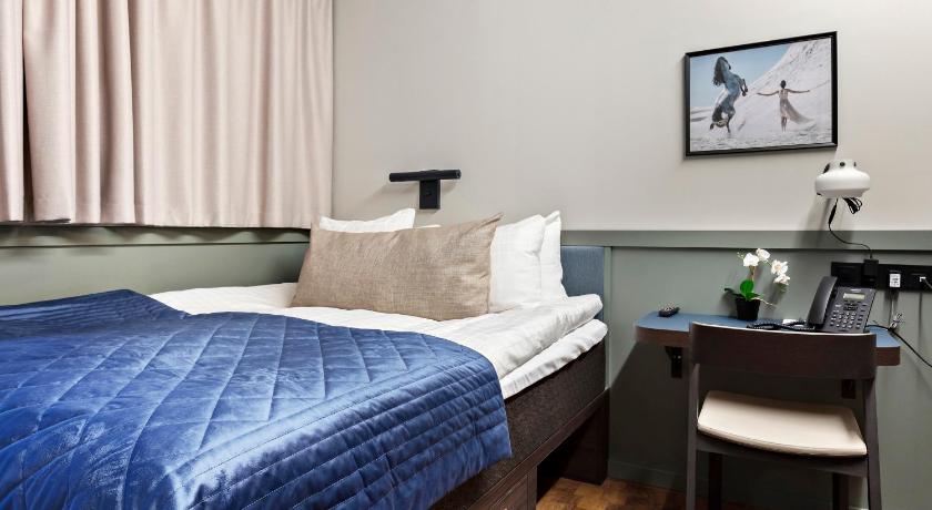 Best Western Hotel at 108 photo