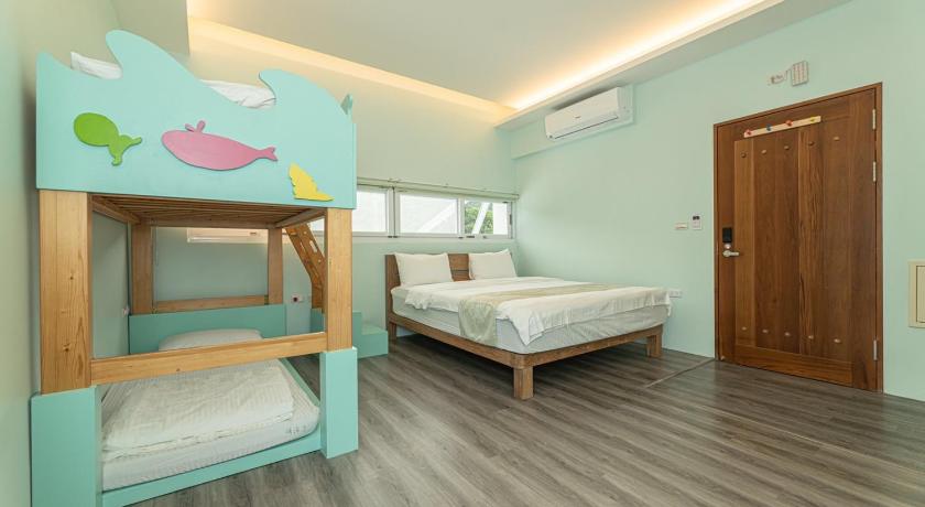 睡海邊包棟民宿 sleep on beach B&B photo