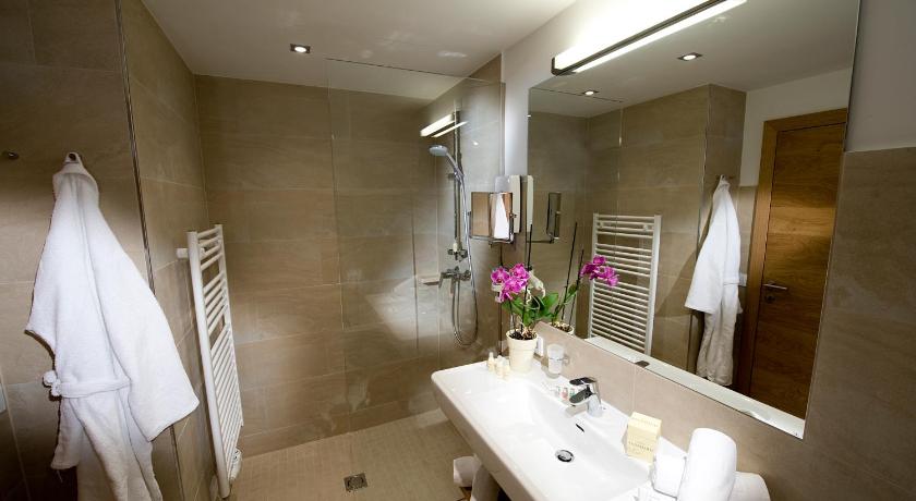 Hotel Leonhard photo