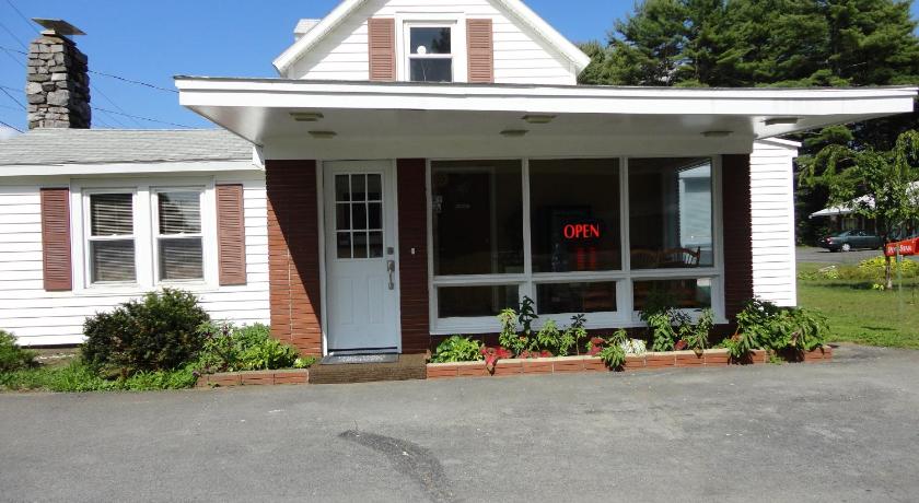 Glens Falls (NY) Sara Glen Motel - Saratoga Springs-Glens Falls 3-Star Accommodation room