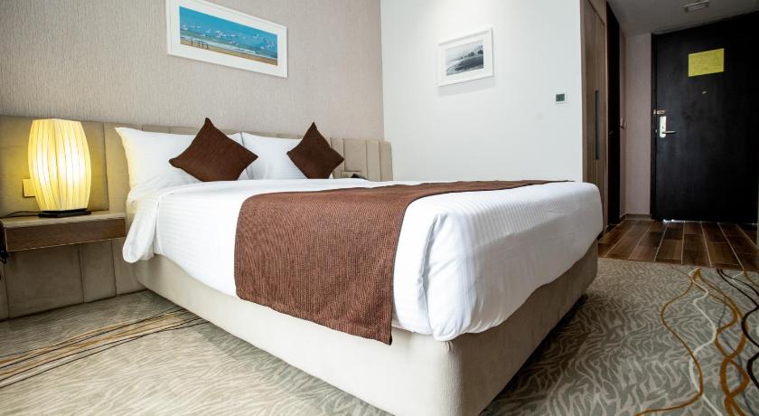 Pearl Hotel photo