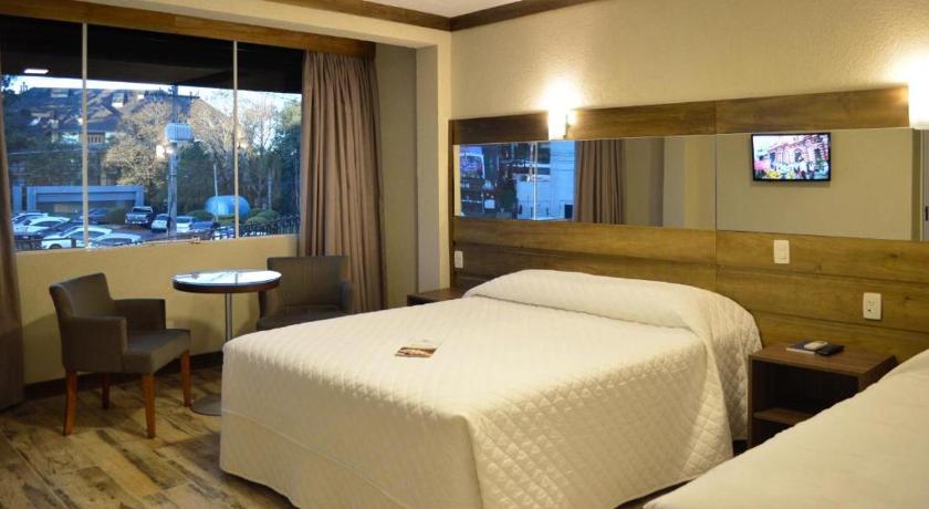 Image of Master Suite with Spa Bath 0